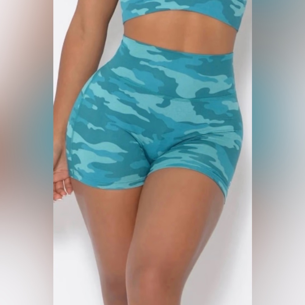 Bombshell Sportswear Fit Camo Shorts - Teal - XS